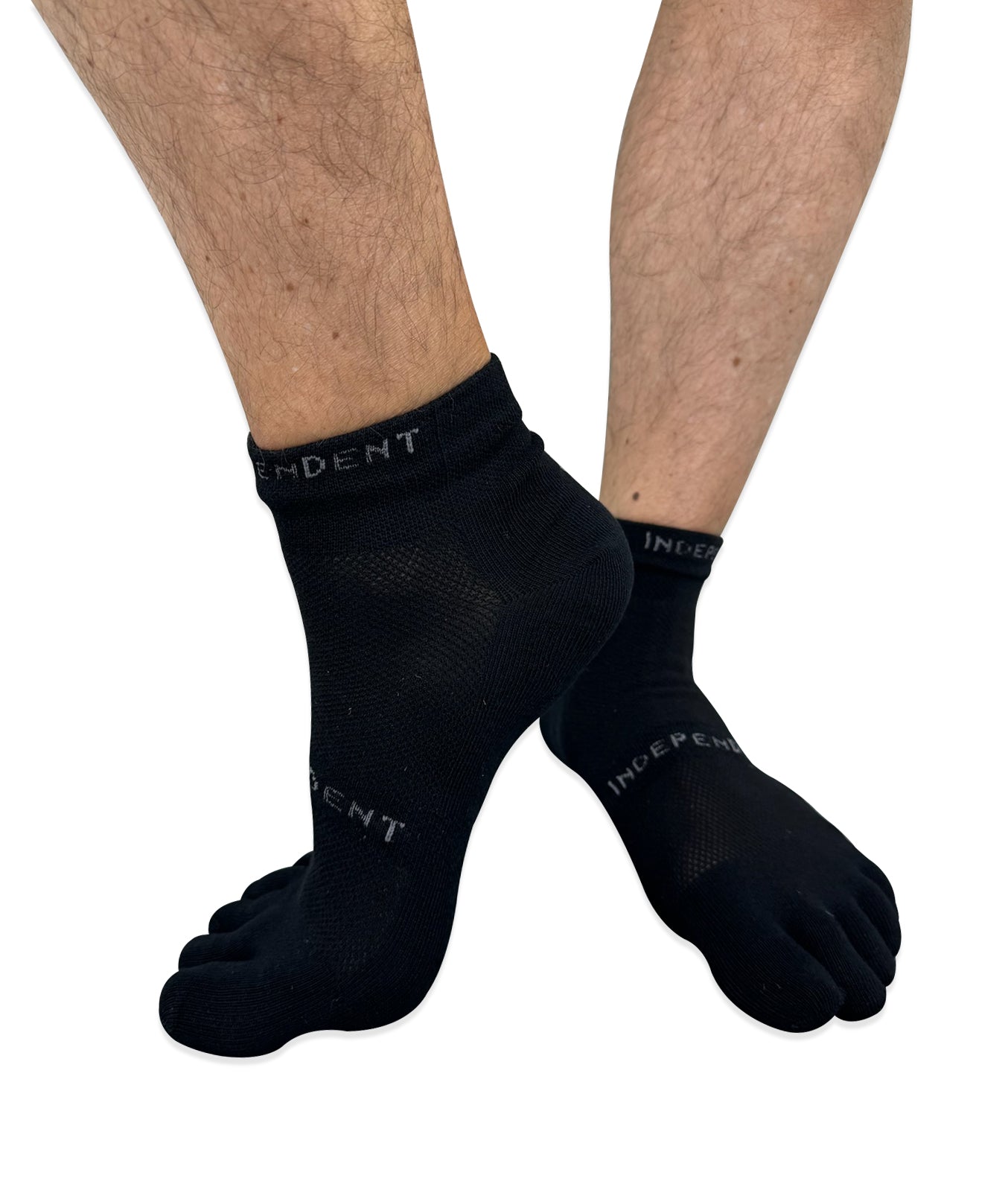 Black high-ankle independent toe socks for men with separated toes