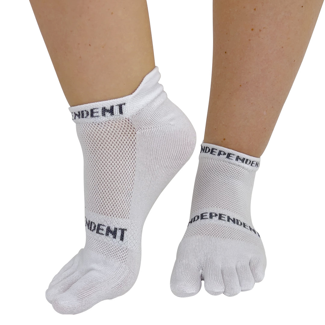 White low and high ankle Independent Toes socks for toe alignment