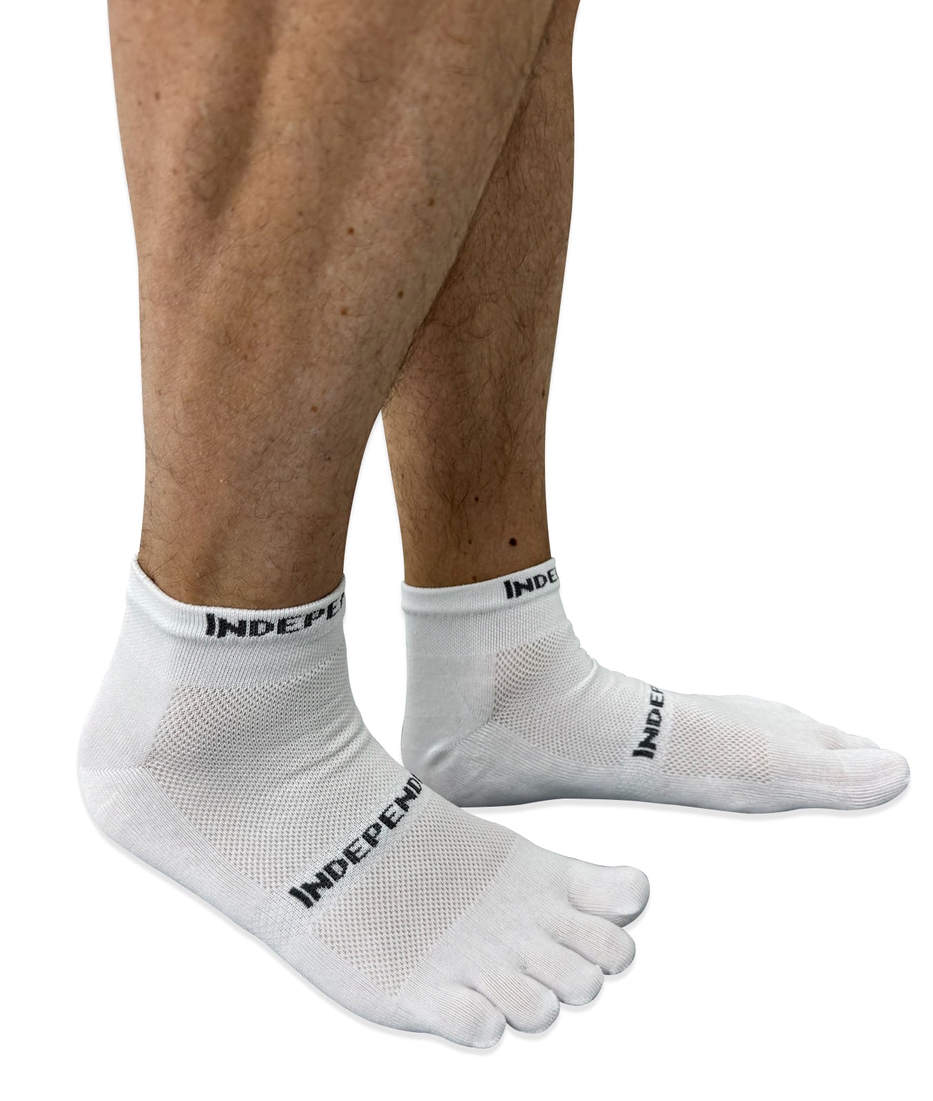Independent toes socks worn on feet to reduce friction and moisture buildup