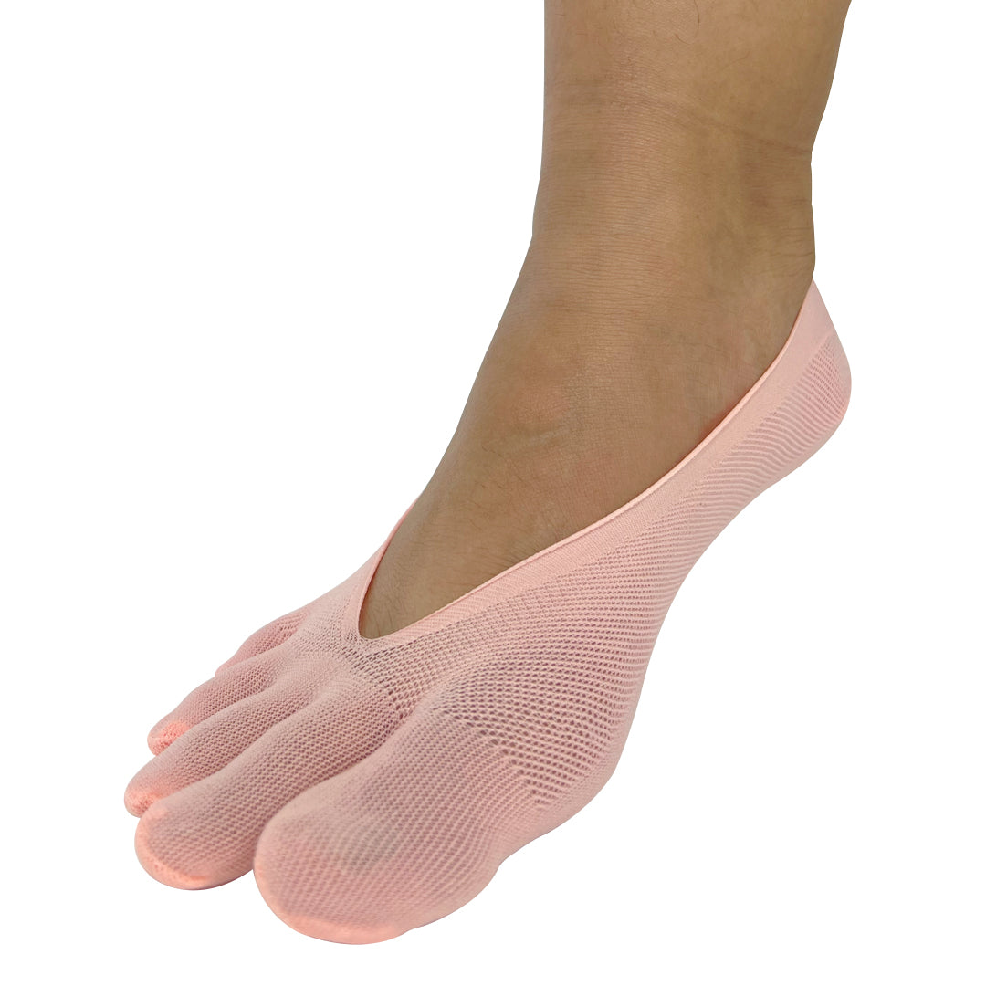 Independent Toes no-show sockettes with separated toes for alignment in pink color