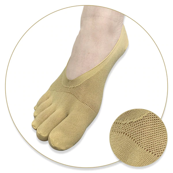 Independent Toes no-show sockettes with separated toes for alignment beige color