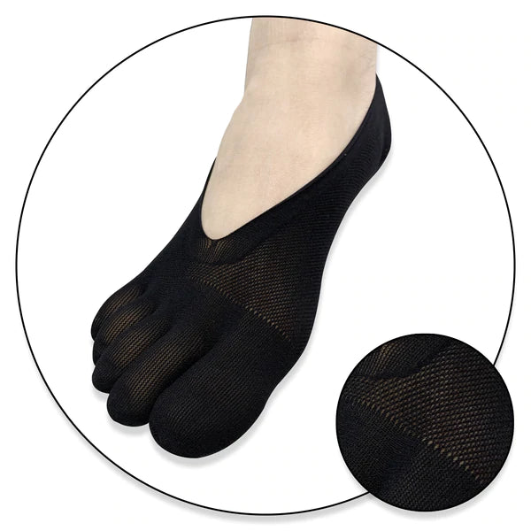 Independent Toes no-show sockettes with separated toes for alignment black color